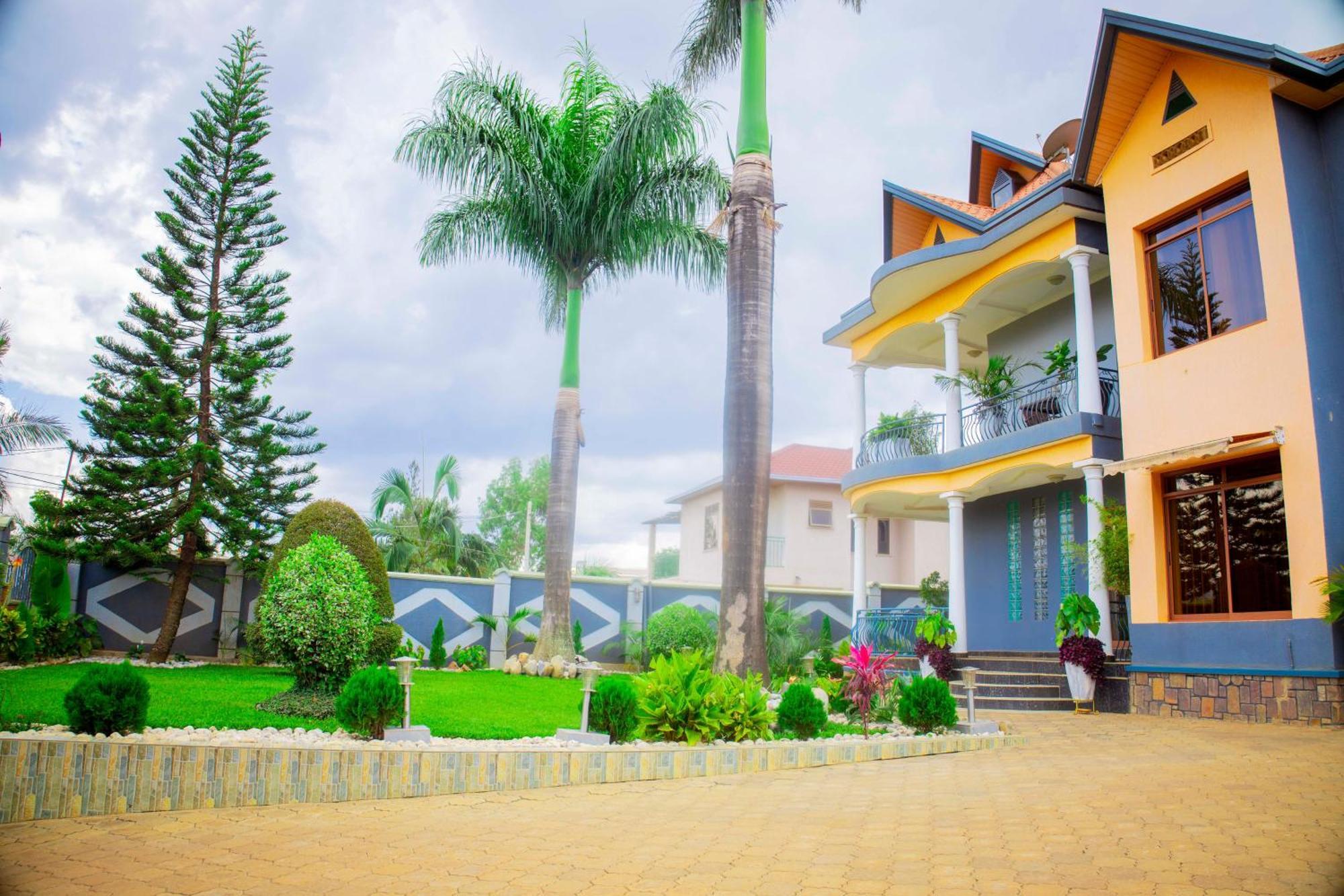 The Vibrant Lodge Gacuriro Kigali Exterior photo